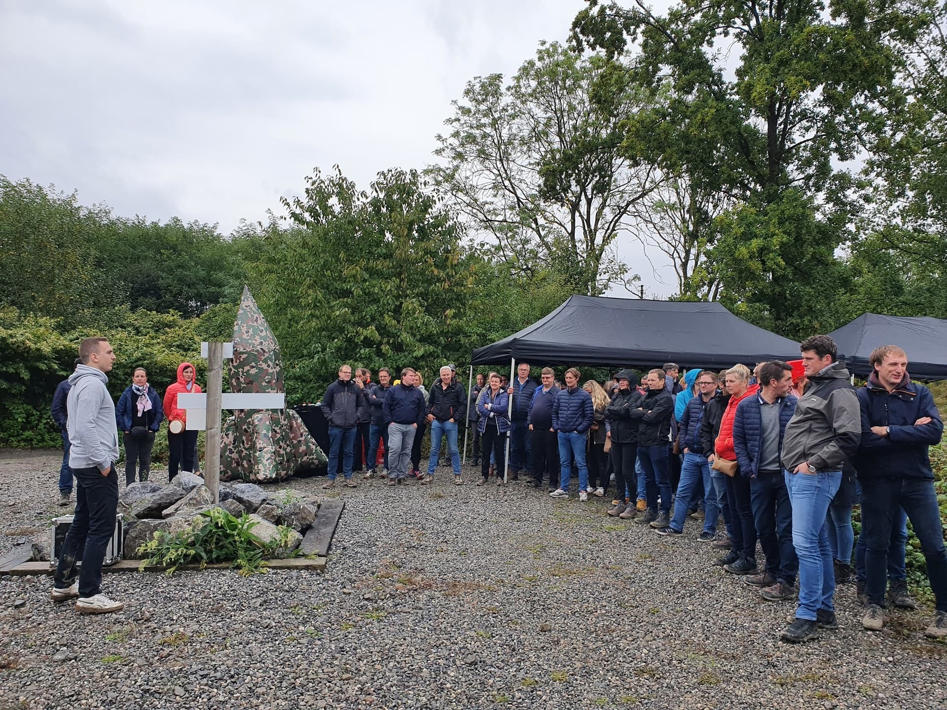 Totaalconcept van Rent Your Adventure: materiaal, begeleiding en catering